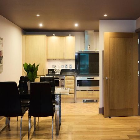 The Vauxhall Hideout - Comfy 2Bdr Flat With Balcony London Eksteriør billede